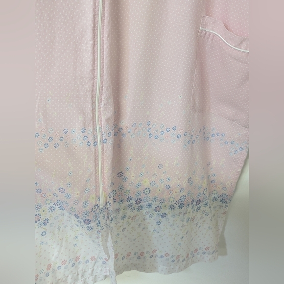 Vintage House Coat Light Weight Robe Floral Feminine Nighty Nightgown Large - Picture 2 of 8